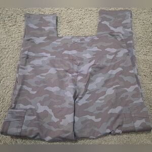 PINK Victoria's Secret XL Cargo Pocket Camo Print Leggings